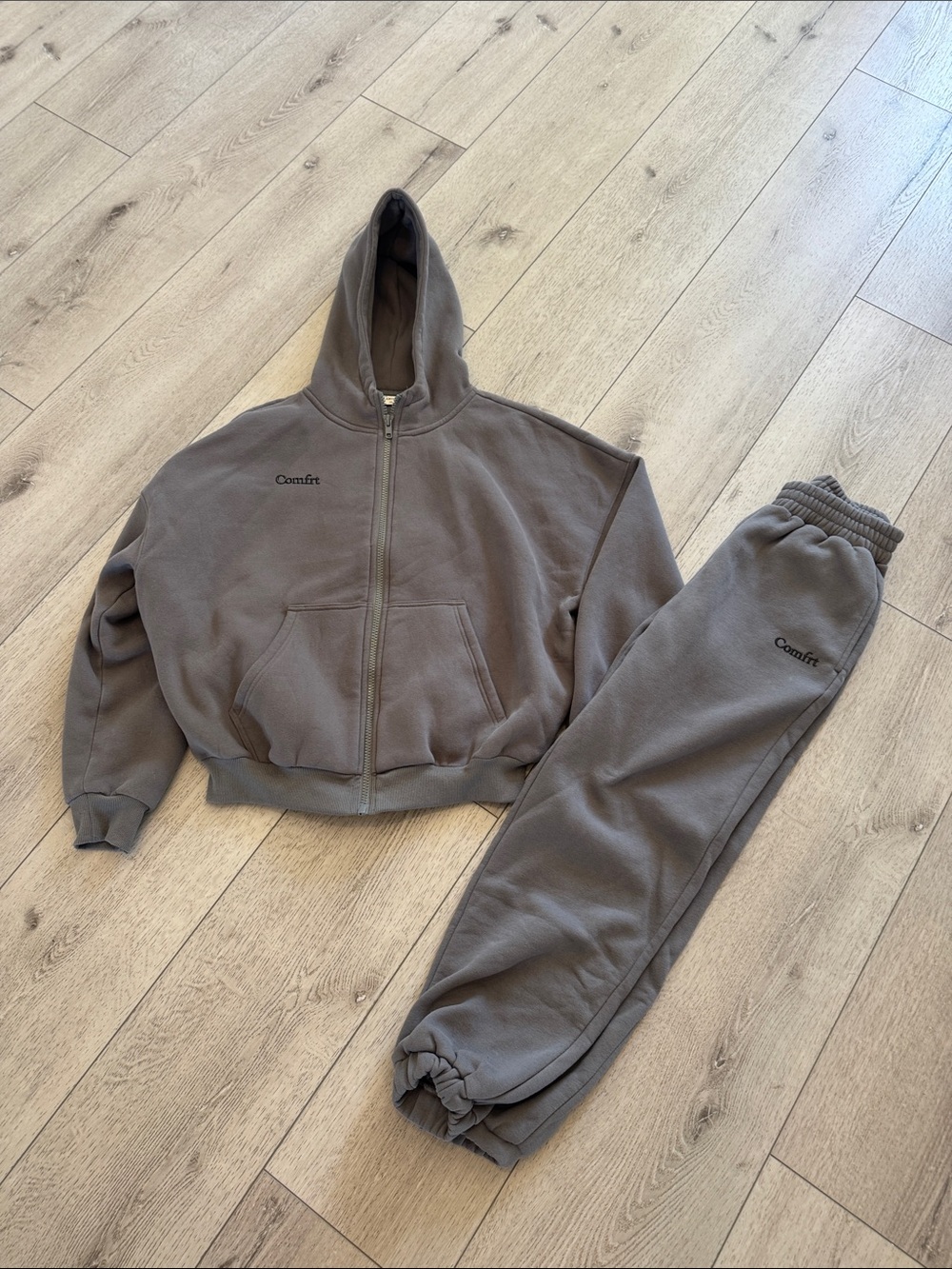 Comfrt adult cloud zip Hoodie & Sweatpants Set - grey